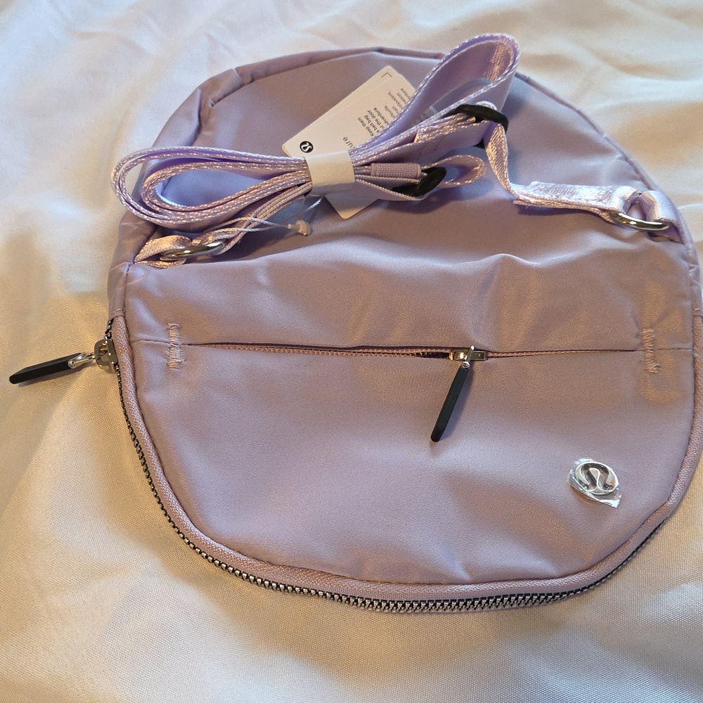 Everywhere Belt Bag - Picture 5 of 7
